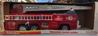 Vintage 1983 Tonka Blazedale Rear Mount Aerial Ladder Truck With Box