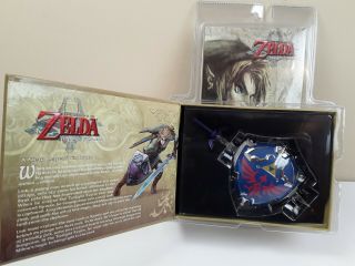The Legend of Zelda Twilight Princess 1/6th scale Master Sword and Hylian Shield 3