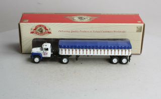 First Gear 50 - 3096 1:50 Ford F - 800 Tractor With Trailer Ln/box