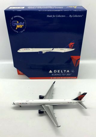 Gemini Jets Delta Airlines Boeing 757 - 300 Passenger Airplane 1:400 Diecast Model