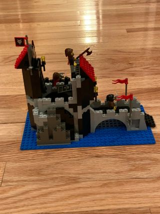Lego Castle Wolfpack Tower (6075) 2