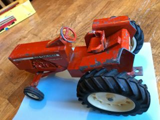 1967 Allis - Chalmers Xt 190 Farm Toy Tractor By Ertl In 1/16th Scale With No Bars