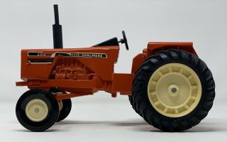 (1973) Allis Chalmers Model 200 Landhandler Toy Tractor - 1/16 Scale 2