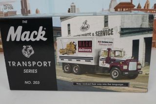 1st Gear 1/34 Scale No.  19 - 2410 Mack R - 600 Straight Box Truck - M1263