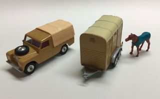 Corgi Toys 109 W.  B.  Land Rover With Rice Pony Trailer