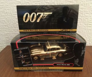 Corgi Cc04307 James Bond 007 Aston Martin Db5 40th Anniversary Gold