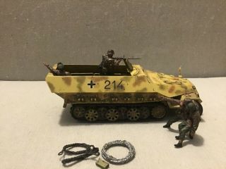 Unimax Forces Of Valor 1:32 Wwii German Sd.  Kfz.  251/1 Hanomag