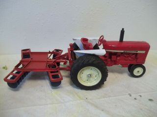 Vintage 1/16 Scale Ertl International Nf Tractor With Duals And 3 - Point Disc