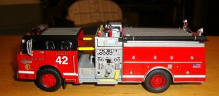 Athearn Ford C Series Pumper Fire Truck Chicago Fire Department Engine 42