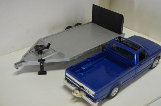 Ertl Ford F - 150 Pickup Truck & Trailer Farm Country 1/16 Scale