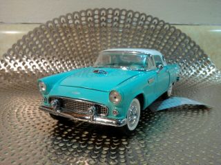 Franklin 1956 Ford Thunderbird.  1:24.  No Box.  Perfect Paint.  Rare Color