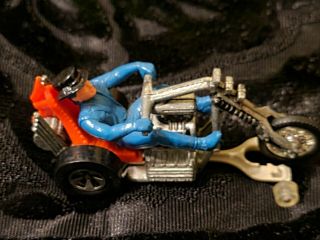 Hot Wheels Rrrumblers Revolution Red Seat With Blue Driver 1973
