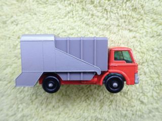 LESNEY MATCHBOX 7 FORD REFUSE TRUCK - in type E4 BOX 2