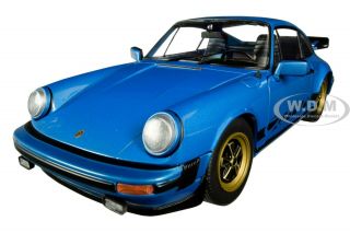 Box Dented 1984 Porsche 911 Carrera 3.  0 Coupe Blue 1/18 Diecast Solido S1802601