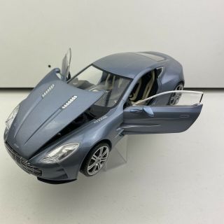 1/18 Mondo Motors - Aston Martin One - 77 Metallic Silver Blue