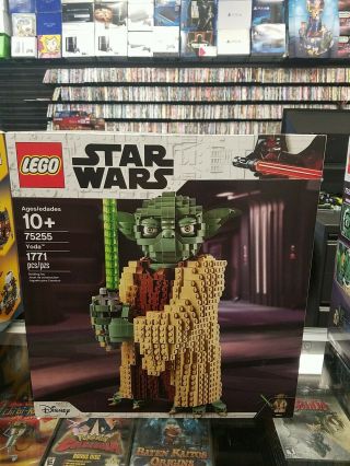 Lego Star Wars Yoda (75255) W/ Fast