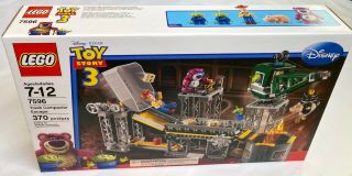 Lego Toy Story 7596 Trash Compactor Escape With 3 Mini Figures -
