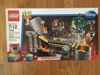 Lego Toy Story 7596 Trash Compactor Escape,