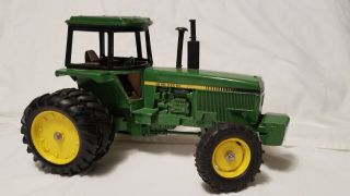 Vintage Metal John Deere Mfwd Row Crop Tractor Ertl 4850 Model 584 1/16th Scale