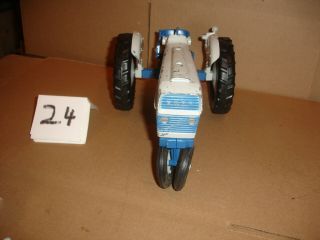 1/12 Ford 6000 Toy Tractor