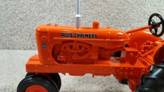 2016 ERTL 1/16 Scale Diecast Allis - Chalmers WD - 45 Narrow Front Tractor 16322 2