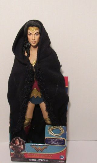 Wonder Woman,  Jakks Dc 19 " Action Figure,  Limited Edition Cloak & Lasso,  40302