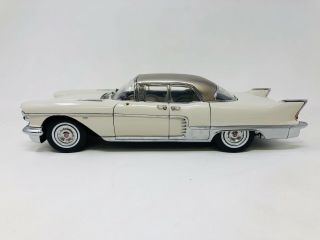 Sun Star 1/18 1957 Cadillac Eldorado Brougham American Cream White Fw20