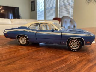 Ertl American Muscle 1971 Plymouth Duster 340 1:18 Scale Diecast