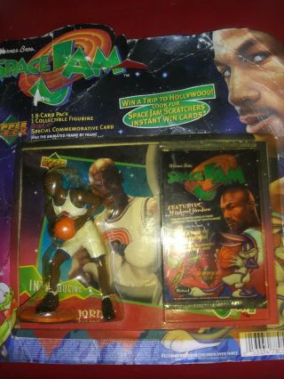 Warner Bros.  Michael Jordan Space Jam Action Figure,  Upper Deck 18 Pack.