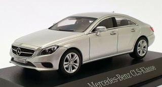 Norev 1/43 Scale B6 696 1935 - Mercedes Benz Cls Class - Silver