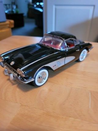 Franklin 1958 Chevrolet Corvette Fuel Injected Hard Top 1:24 Diecast Wow