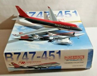 Dragon Wings Premiere 1:400 Scale Boeing 747 - 451 - Northwest Airlines - 55074