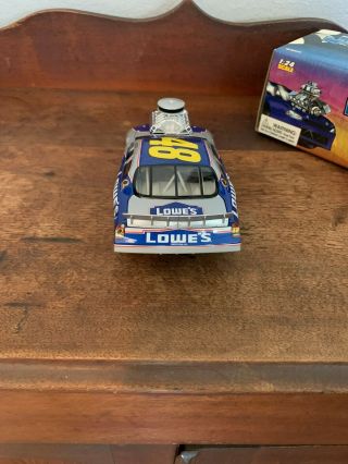 Action 2005 Jimmie Johnson Muscle Machines Lowe ' s 1/24 Diecast 3