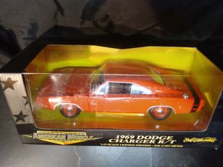 Ertl 1/18 American Muscle Diecast 1969 Dodge Charger R/t (orange)