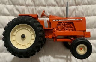1996 Ertl Agco Allis Chalmers Two Twenty 220 Orange Farm Toy Tractor 1:16 Scale