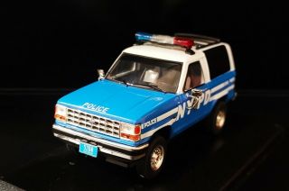 1/43 Ford Bronco Ii Police 1990 Blue / White Premium X