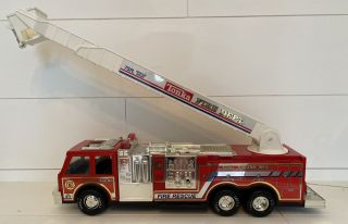 Vintage 1993 27 " Tonka Fire Truck Engine No.  5 Rescue Boom Ladder Firetruck