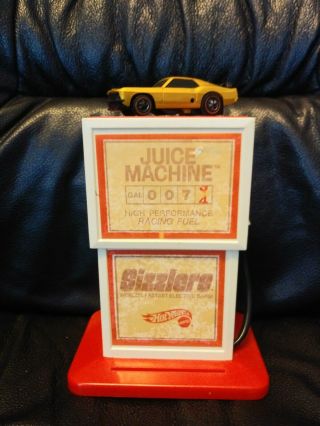 Hot Wheels Sizzlers 1969 Gold Mustang Boss 302 & Juice Machine