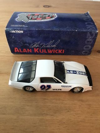 Action Xtreme Alan Kulwicki 97 WLPX 1983 Firebird 1:24 scale diecast car 2