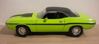 Ertl 1/18 Scale American Muscle 1970 Dodge 426 Hemi Challenger R/t Lime Green