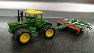 1/64 Ertl John Deere 7520 Tractor W/ Glencoe Cultivator