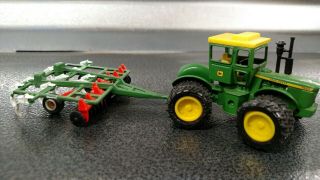 1/64 Ertl John Deere 7520 Tractor W/ Glencoe Cultivator 2