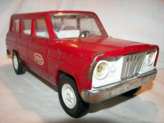 Vintage Metal Tonka Jeep Wagoneer - Red