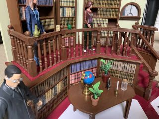 BUFFY THE VAMPIRE SLAYER LIBRARY PLAYSET - - DIAMOND DST W/ Figures,  Accessories 2