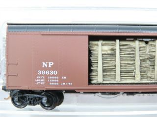N Scale Micro - Trains MTL 07900020 NP Northern Pacific 50 ' Boxcar W/ Load 39630 2