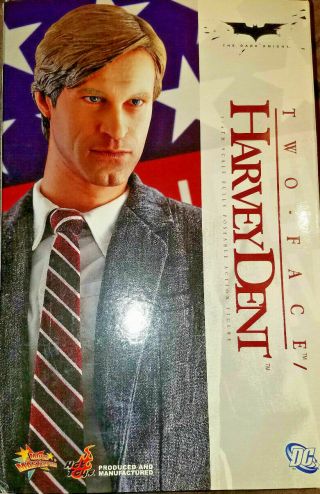 Hot Toys Batman The Dark Knight Movie Two - Face /Harvey Dent sideshow OOP 4