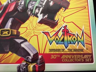 VOLTRON DEFENDER OF THE UNIVERSE 30TH ANNIVERSARY COLLECTOR ' S SET 2