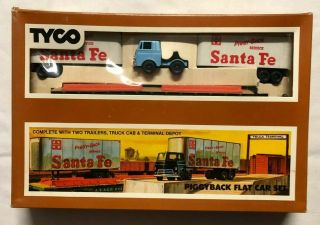 Tyco Piggyback Flat Car Set Santa Fe Ho Scale Kit Railroading Box
