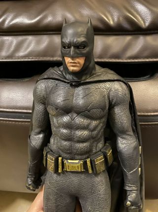 Hot Toys Batman Suicide Squad 1/6 Scale Figure Mms409