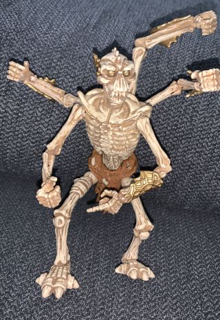 Vintage 1994 Leg Playmates Toys Skeleton Warrior 1 Arm Missing